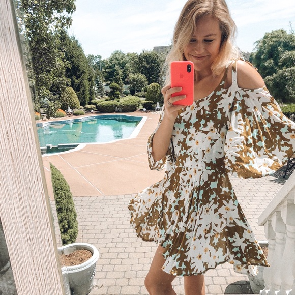 Free People - One Cold Shoulder Dress - Picture 4 of 6